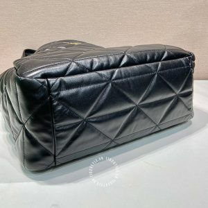 Túi xách Prada nữ màu đen da bóng logo cao cấp hàng hiệu - Ảnh 8