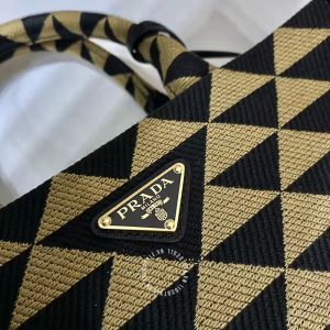 Túi xách Prada nữ phối màu logo tam giác rep 1:1 chính hãng - Ảnh 4