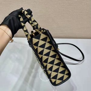 Túi xách Prada nữ phối màu logo tam giác rep 1:1 chính hãng - Ảnh 7