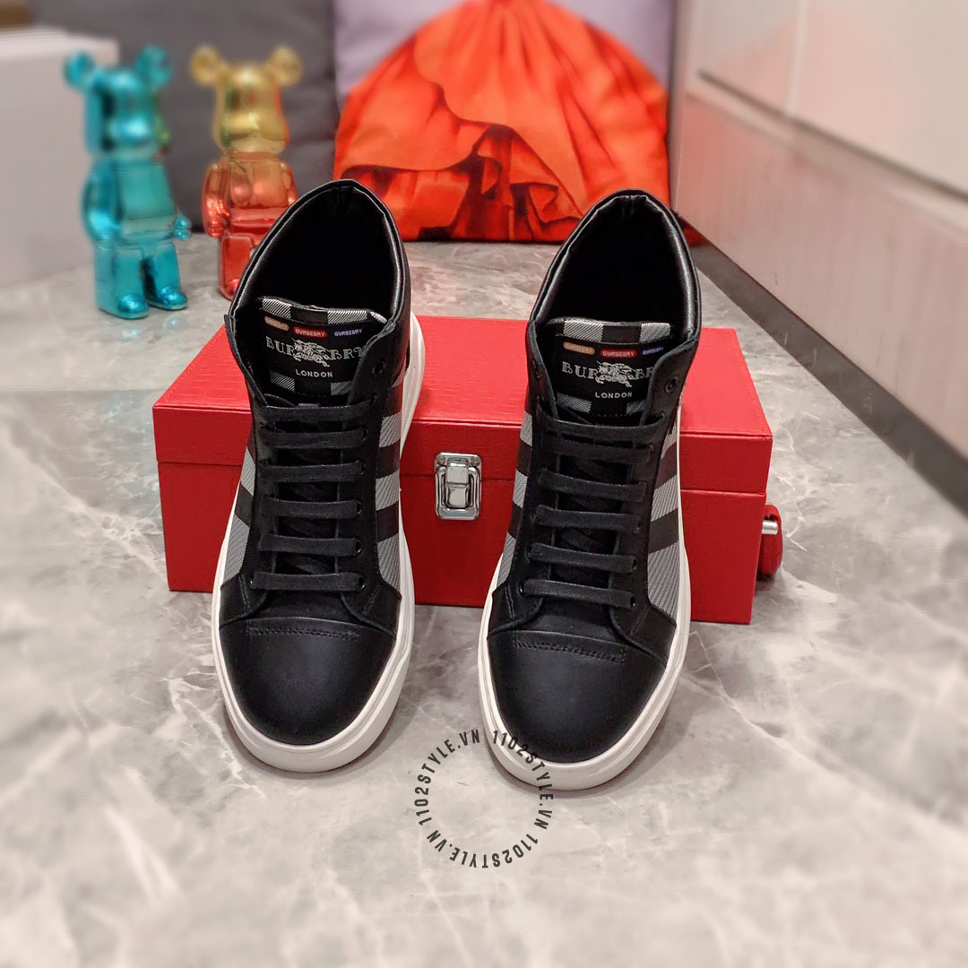 Burberry sneaker boot