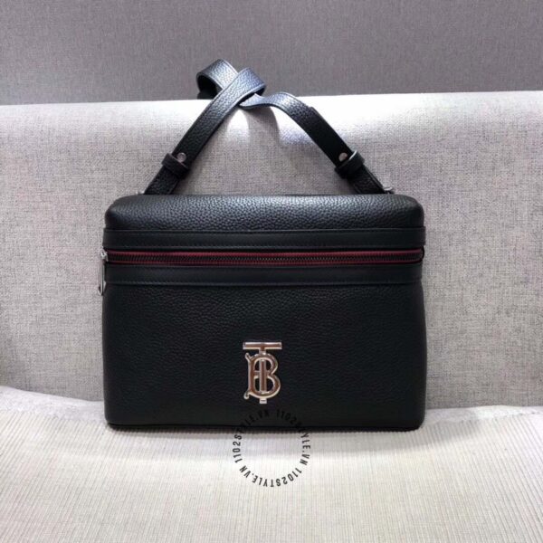 Cặp đeo chéo Burberry