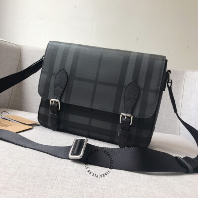 Cặp đeo chéo Burberry nam