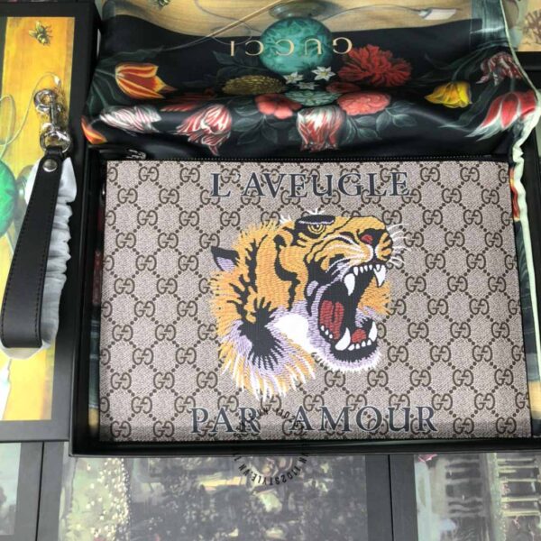 clutch gucci