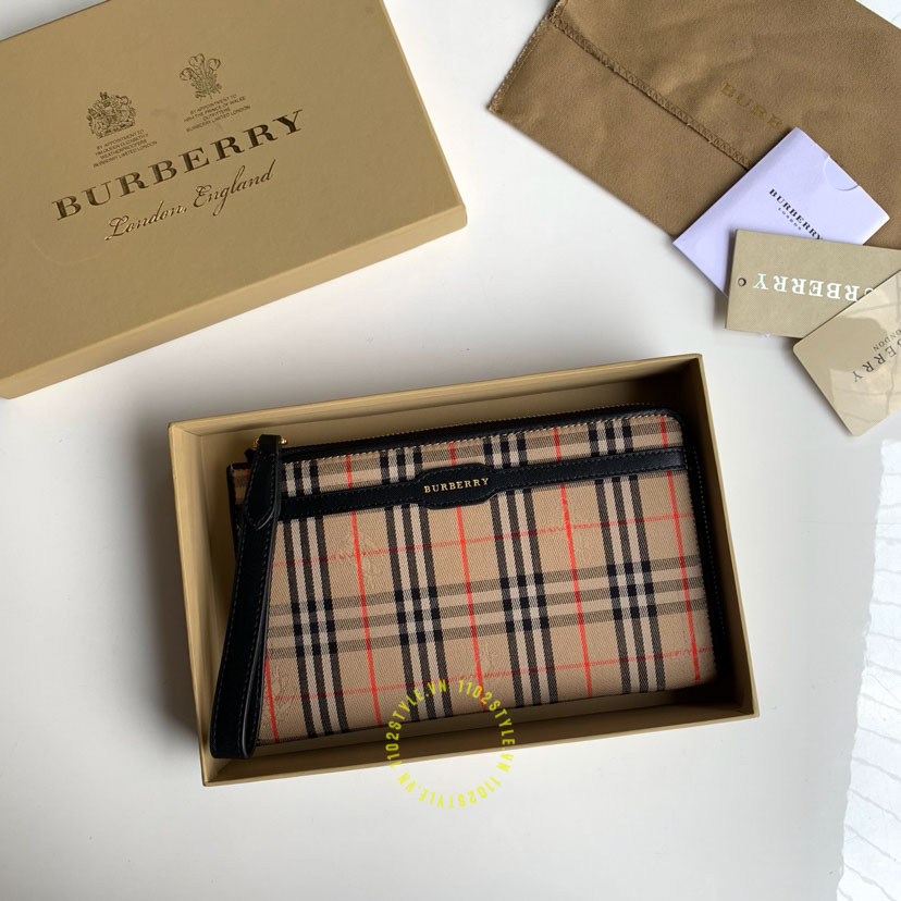 clutch burberry