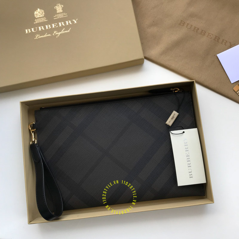 clutch burberry
