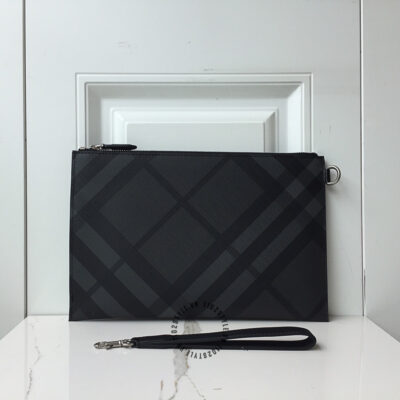 Clutch Burberry đẹp