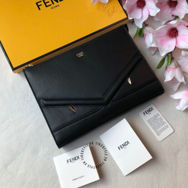 fendi clutch nam