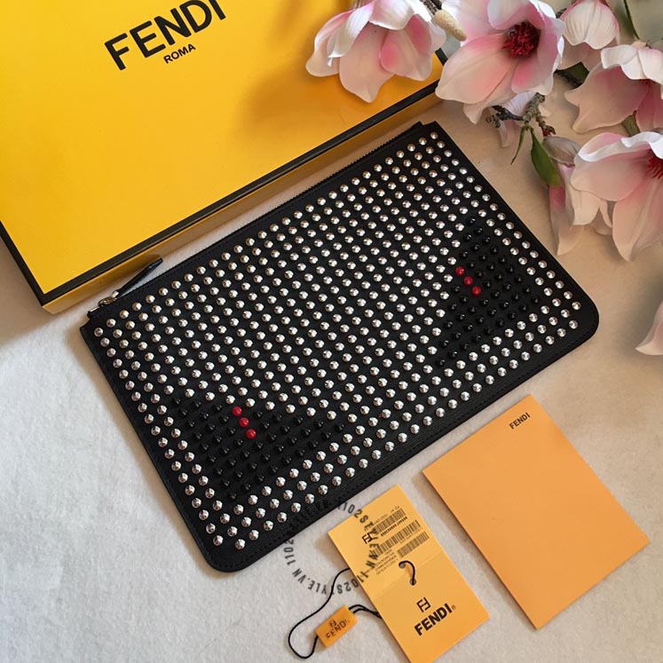 fendi nam clutch