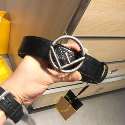 giá thắt lưng fendi chính hãng