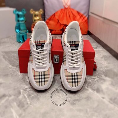 Giày Burberry