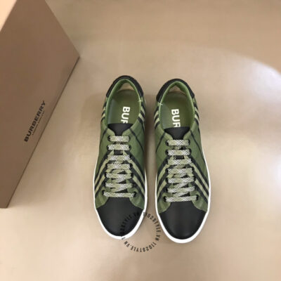 Giày Burberry