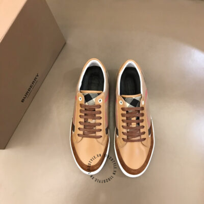 Giày Burberry