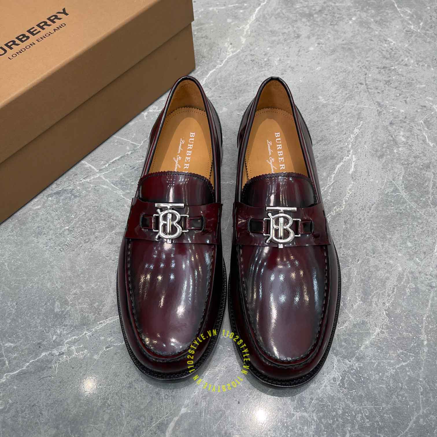 Giày Burberry