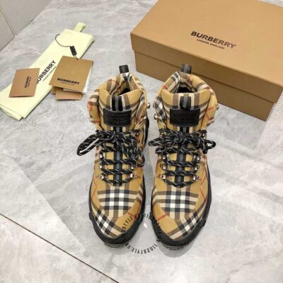 Giày Burberry cổ cao
