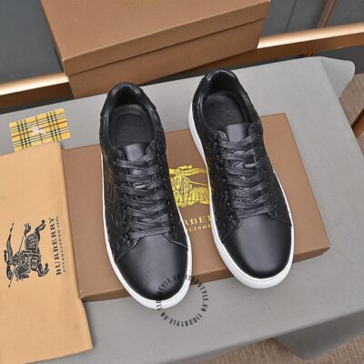 Giày Burberry Fake