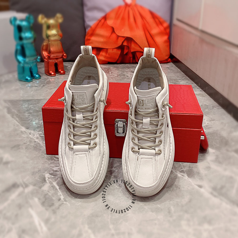 Giày Burberry Fake