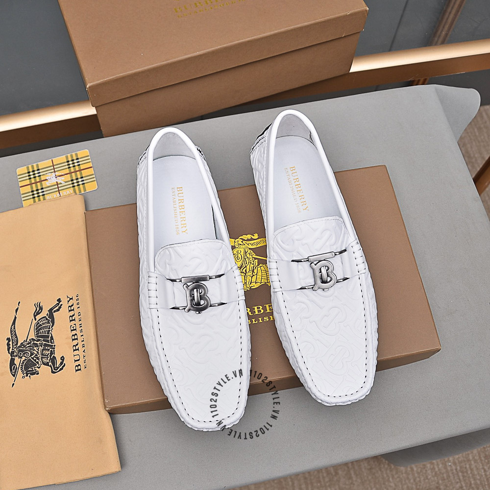 Giày Burberry lười