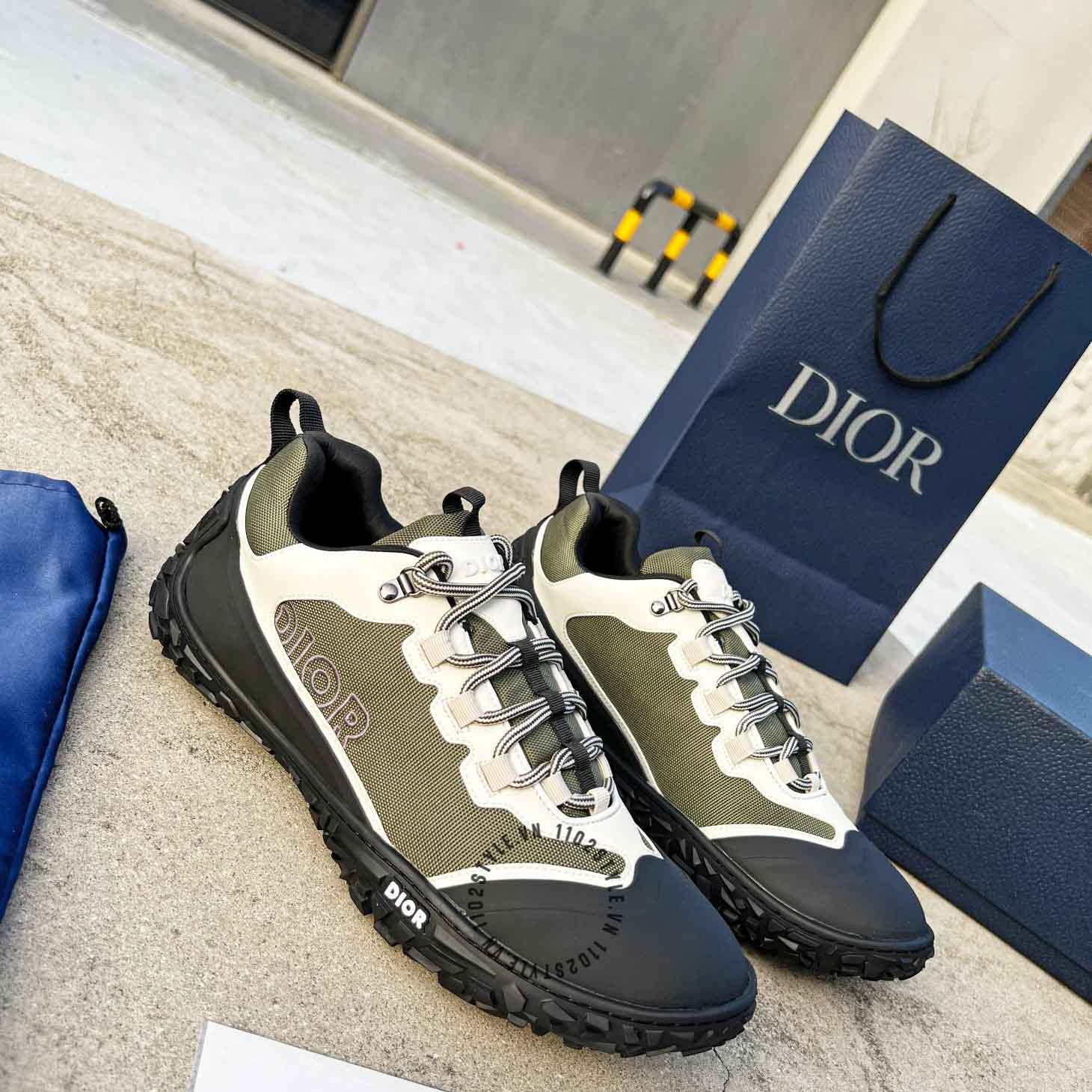 giày dior hiệu