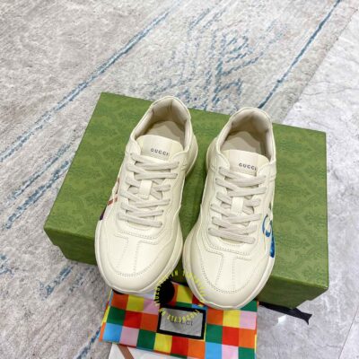 giày gucci rhyton
