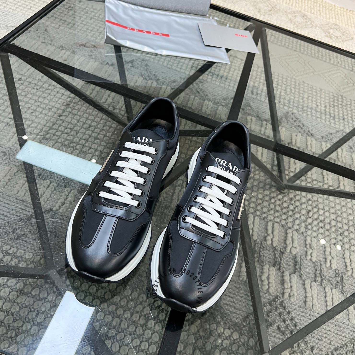 giày prada xịn