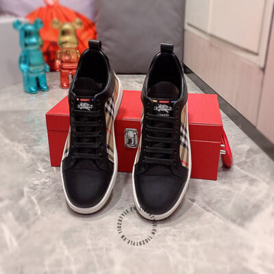 Giày sneaker Burberry chính hãng