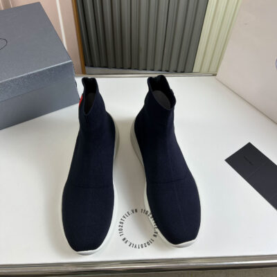 giày sock sneaker