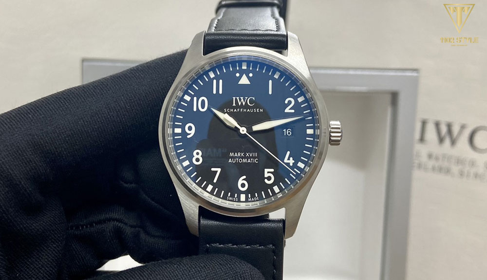 Đồng hồ IWC Fake 1:1 có giá rẻ hơn nhiều lần so với IWC Auth