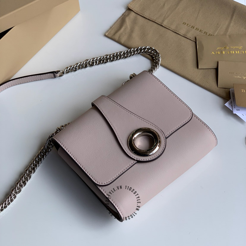 Túi Burberry nữ