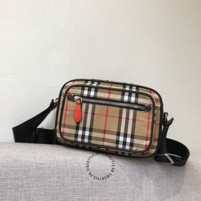 Túi đeo chéo Burberry