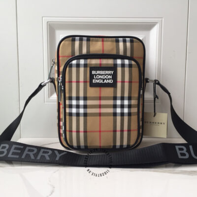 Túi đeo chéo Burberry