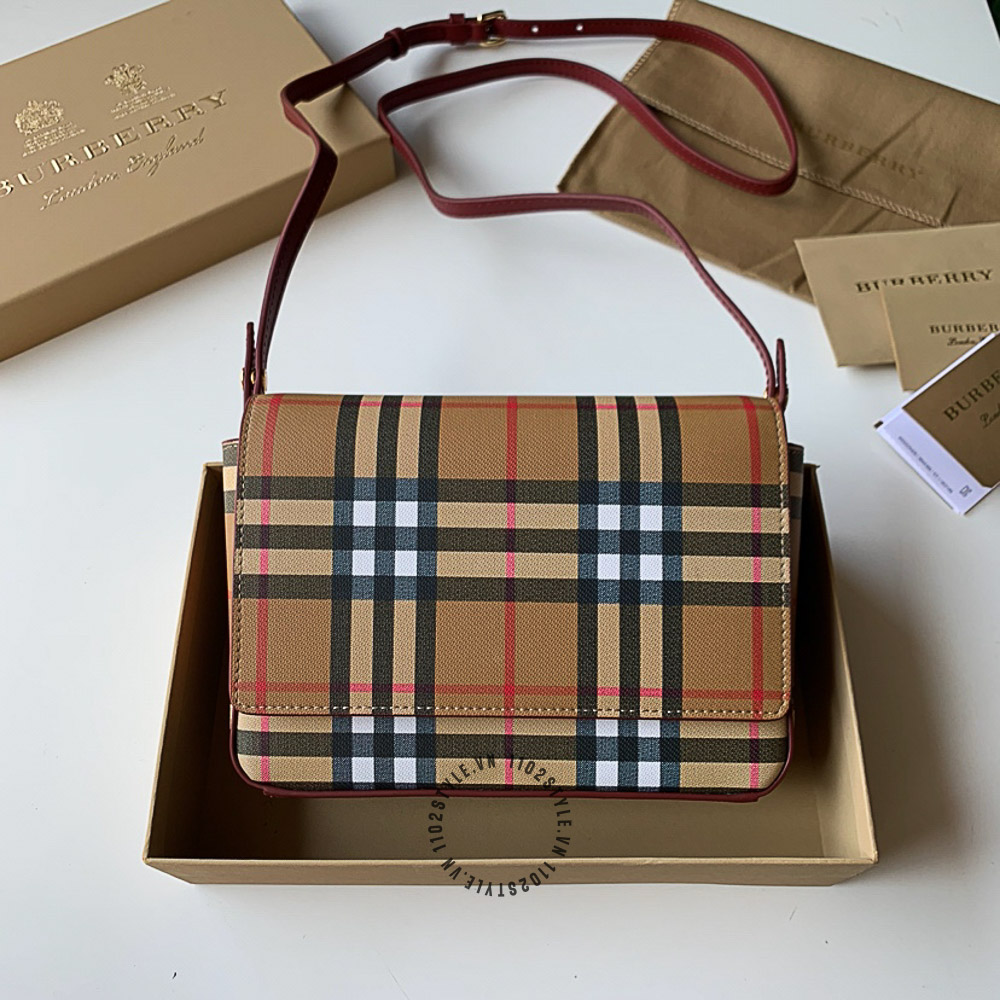 Tú xách nữ hàng hiệu Burberry