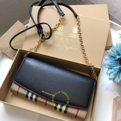 ví burberry nữ