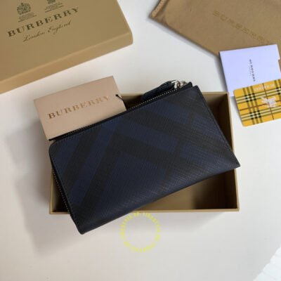 ví cầm tay burberry