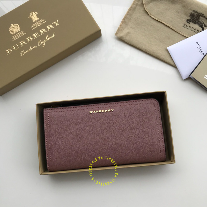 ví cầm tay burberry nữ hàng hiệu