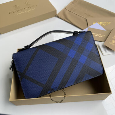 Ví cầm tay nam Burberry chính hãng