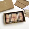 ví dài cầm tay nữ burberry