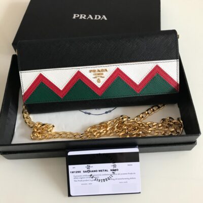Ví nữ cầm tay Prada