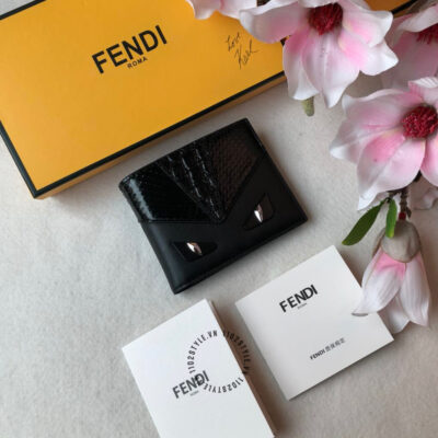 Bóp Fendi