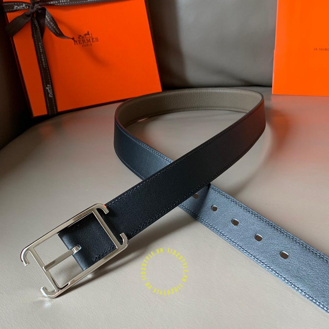 Độ hoàn thiện của thắt lưng Hermes nâu và đen Like Auth