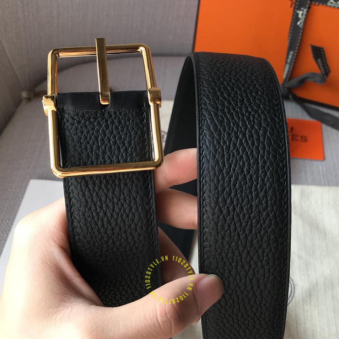 Độ hoàn thiện của chiếc thắt lưng Hermes ghi da sần Like Auth.