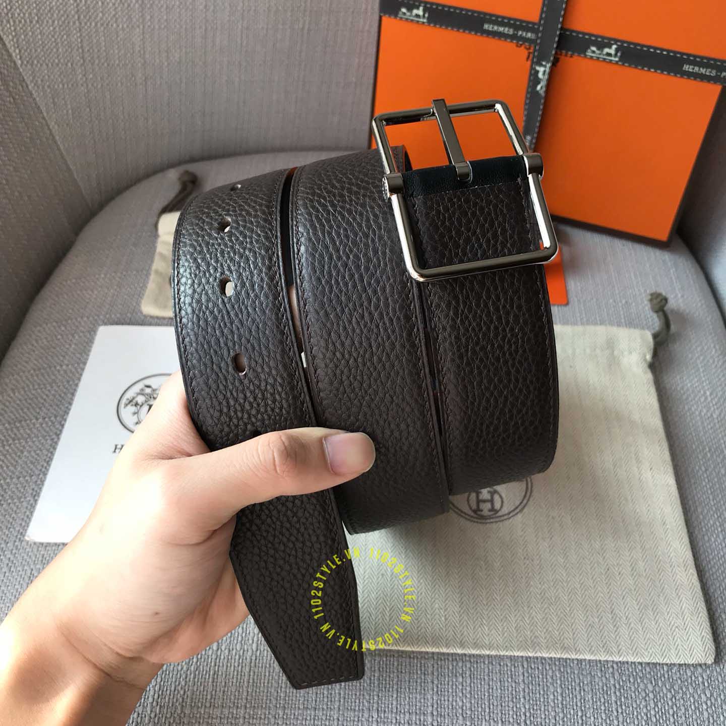 Màu sắc chủ đạo