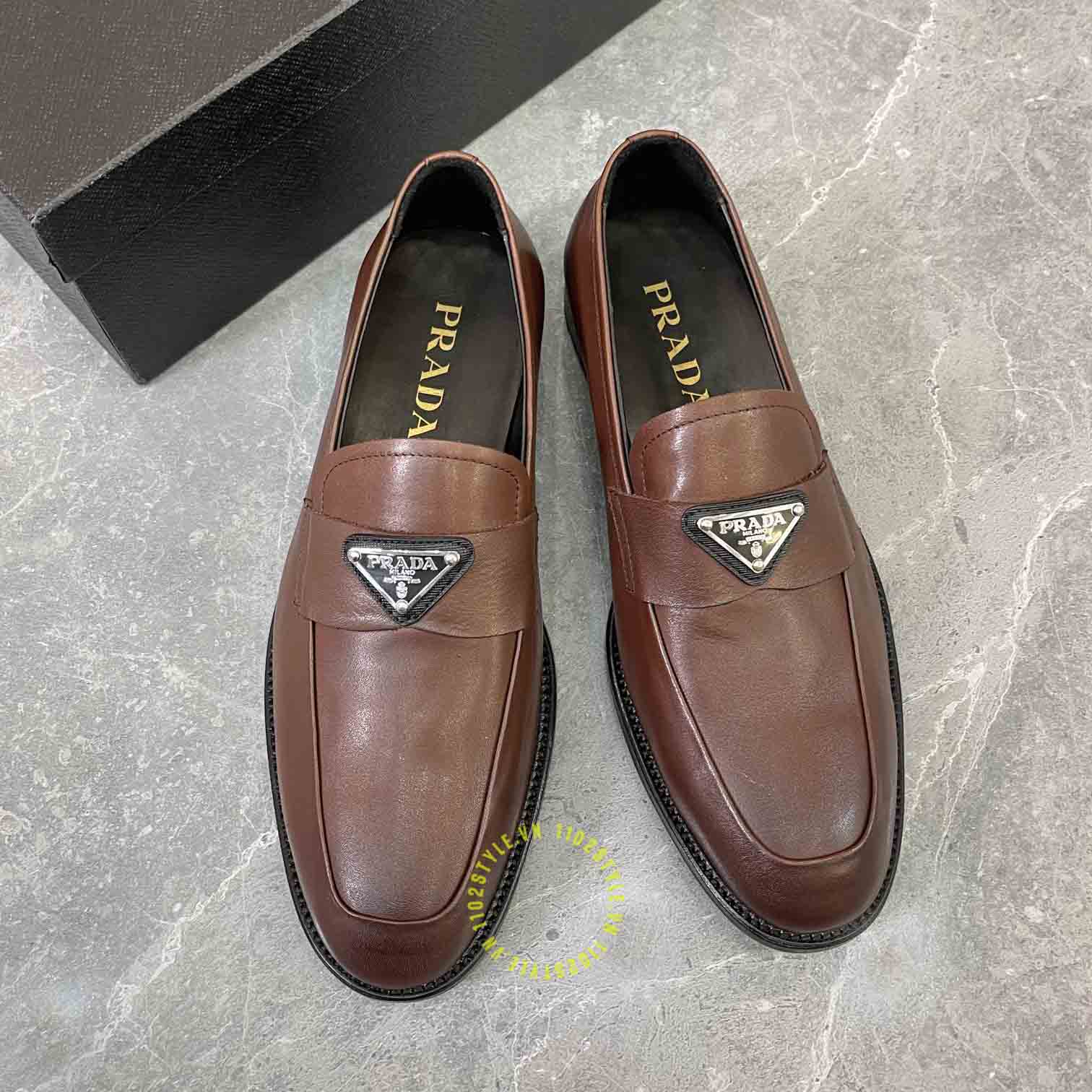 giày lười hàng hiệu prada