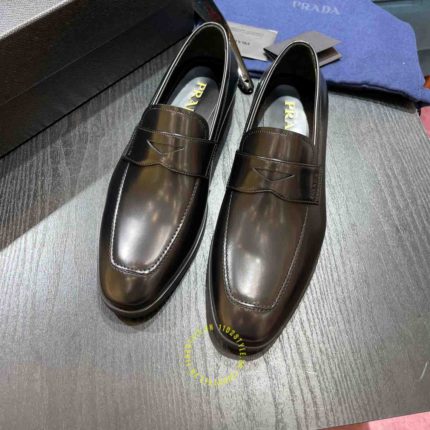 giày lười loafer nam prada