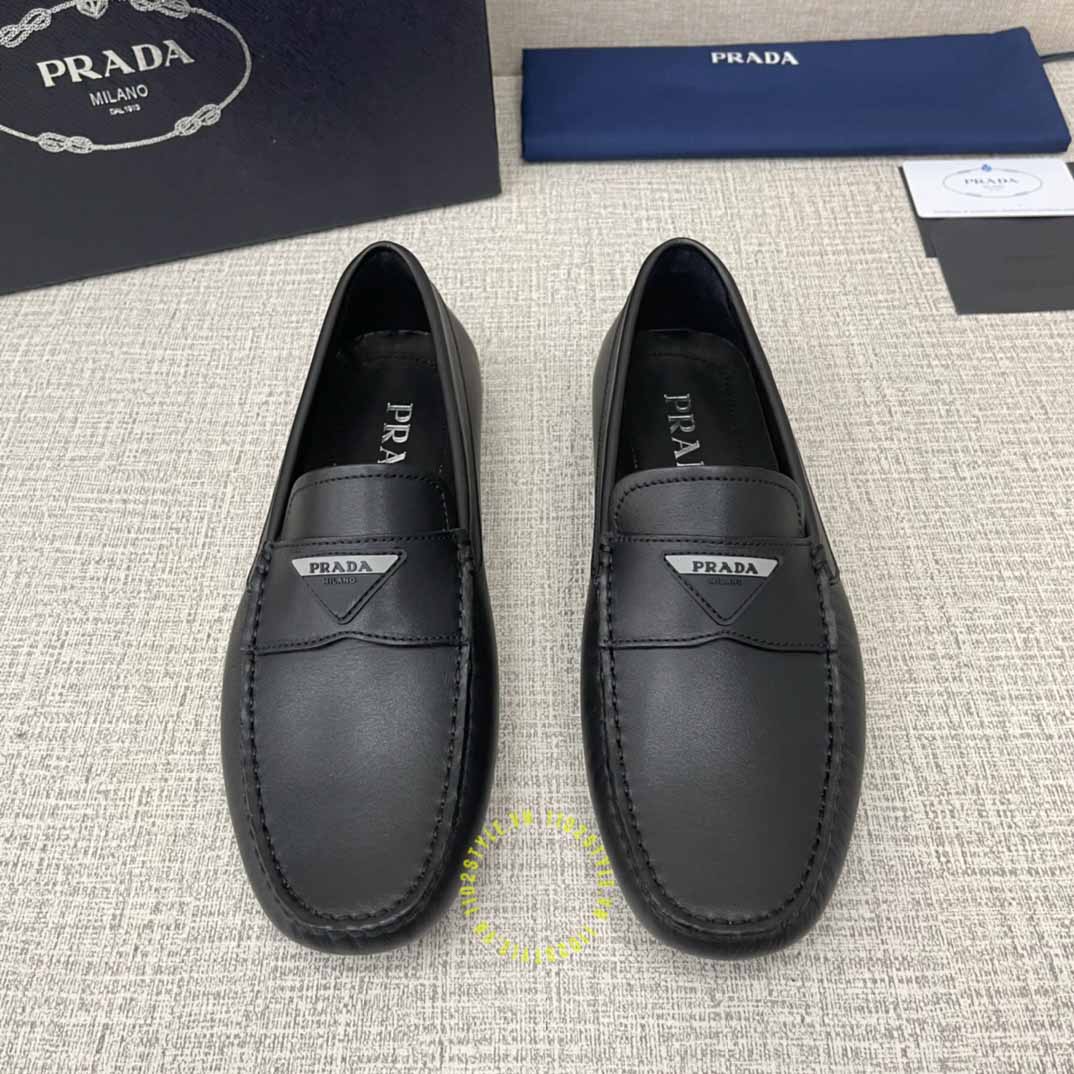 giày moca prada