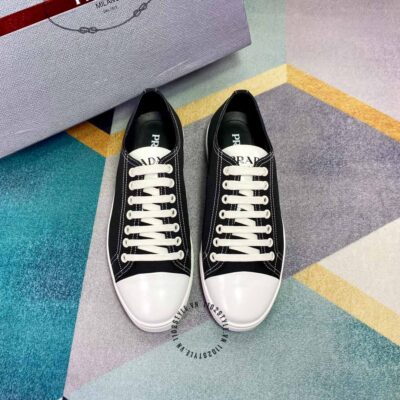 giày sneaker prada