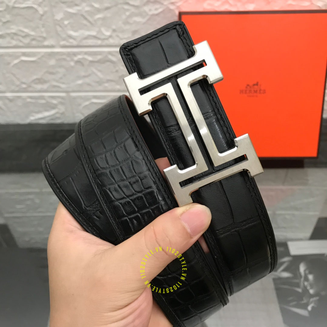 Nhận xét về độ hoàn thiện của thắt lưng Hermes Like Auth vân cá sấu