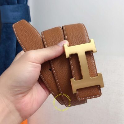 Thiết kế của thắt lưng Hermes da nâu sần Like Auth