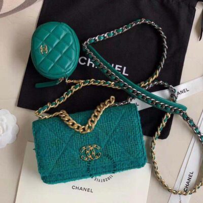 Túi đeo chéo Chanel