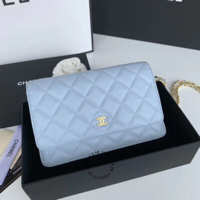 Túi đeo chéo Chanel