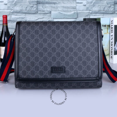 Túi đeo chéo nam Gucci